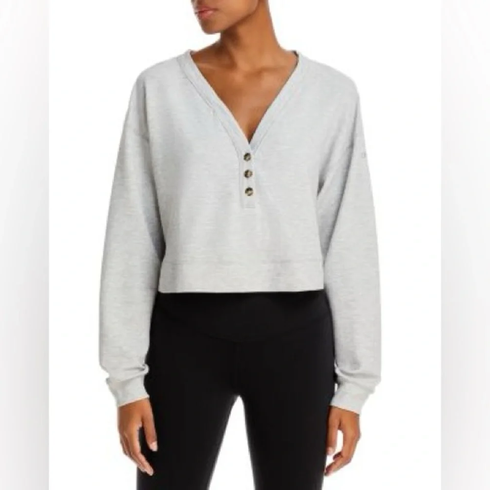 Alo Yoga AloLux SoHo Oversized Crop Henley Long Sleeve in Birch White, size M/L - Picture 5 of 15